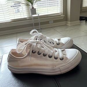 Converse women white size 7